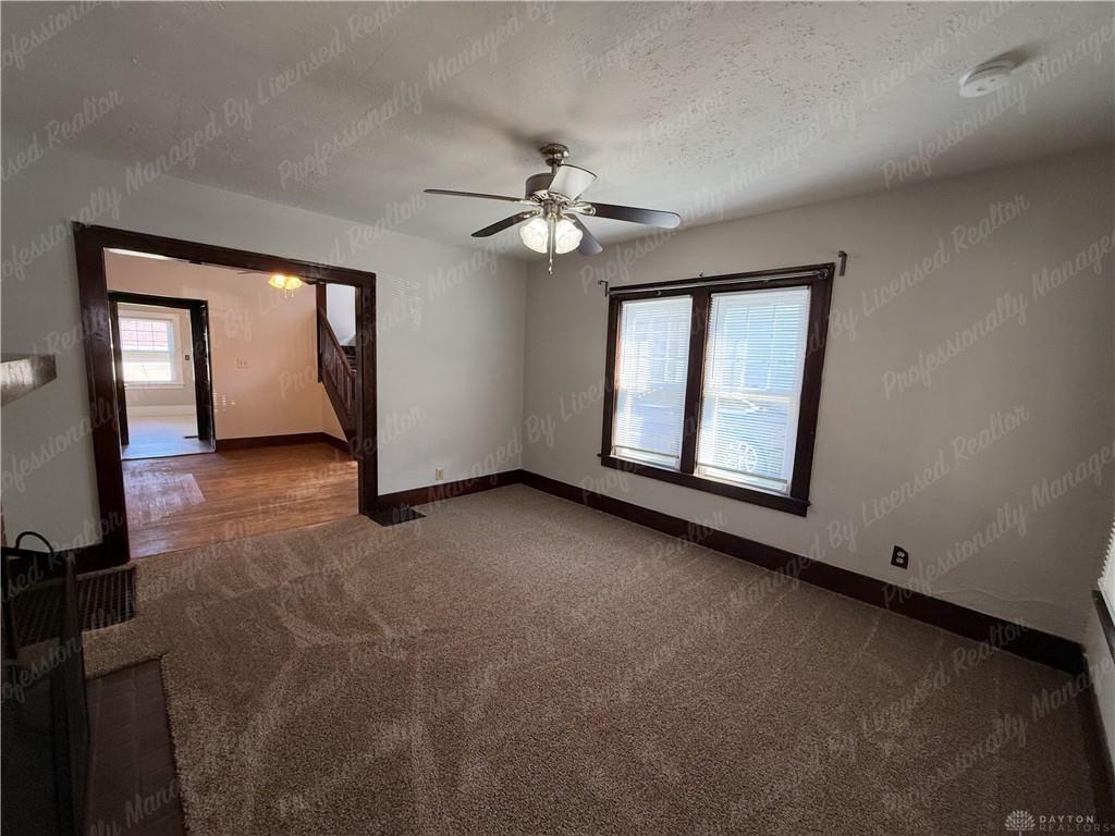 3135 Wayne Property Photo 3