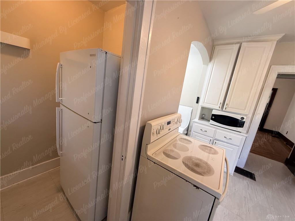 3135 Wayne Property Photo 12
