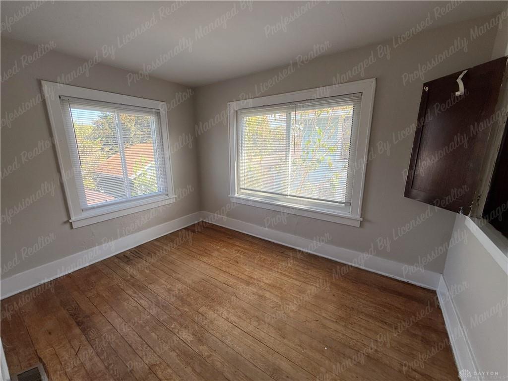 3135 Wayne Property Photo 17