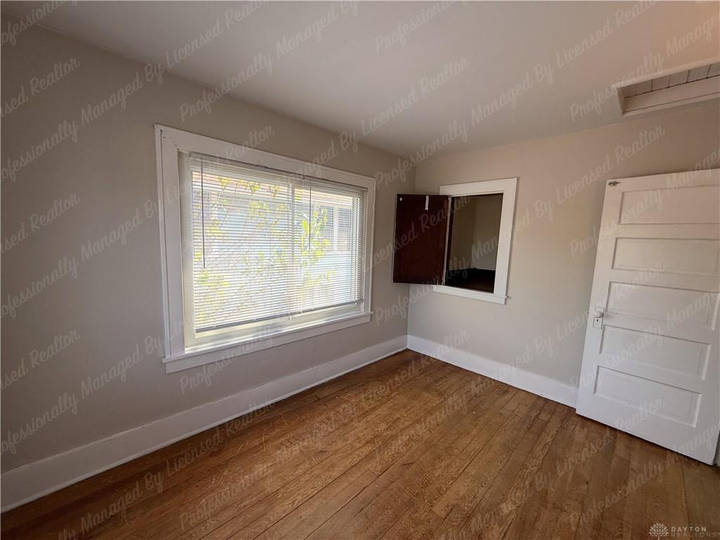 3135 Wayne Property Photo 18