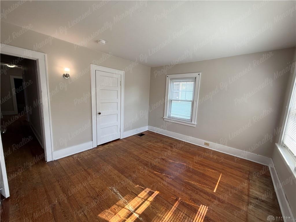 3135 Wayne Property Photo 25