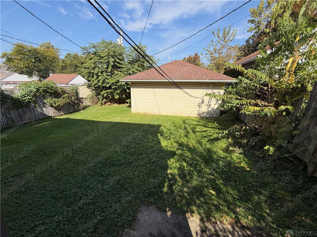3135 Wayne Property Photo 27