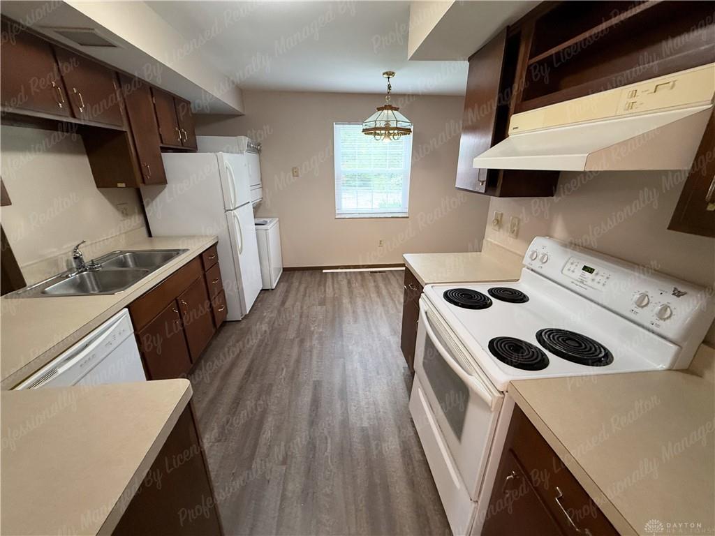 290 E Alex Bell 2 Property Photo 10