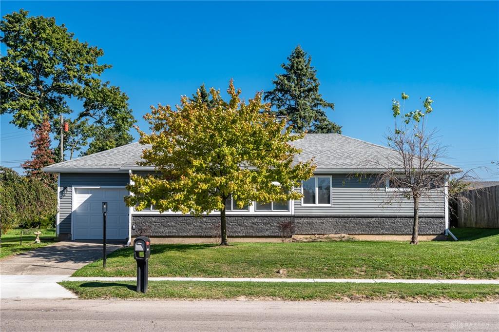 522 E Main Property Photo 3