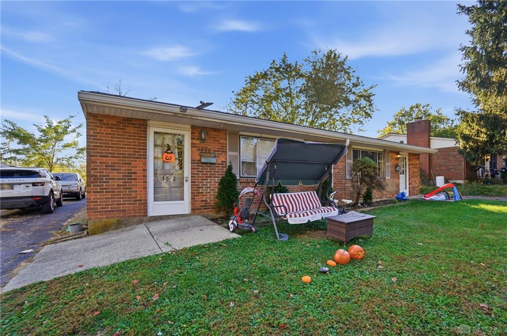 1520 Lynnfield Property Photo 3
