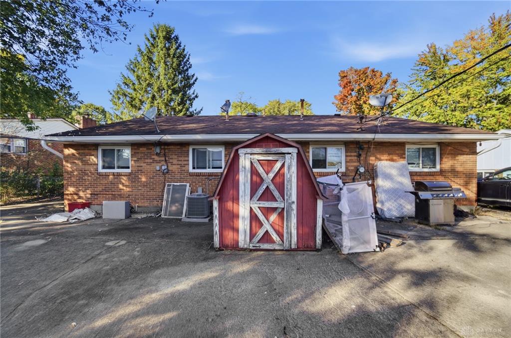 1520 Lynnfield Property Photo 8