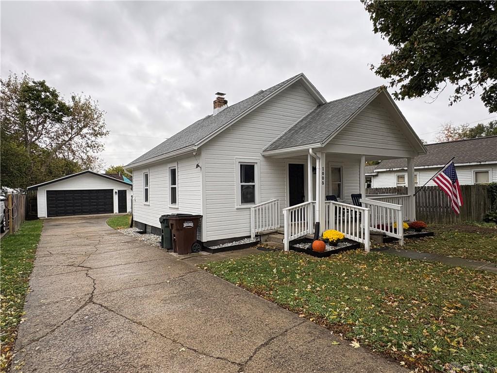 1005 S Central Property Photo 1