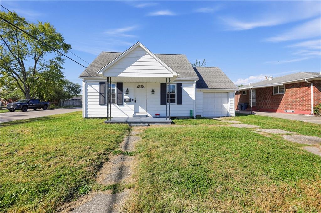 2641 Gladstone Property Photo 1