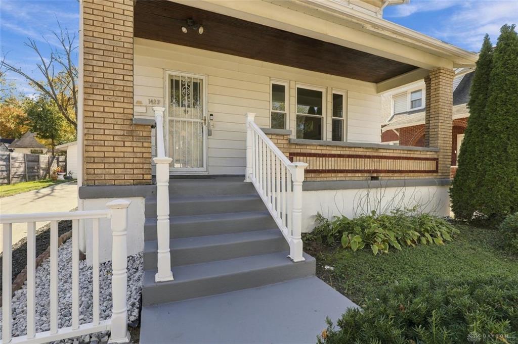 1423 Elkton Property Photo 3