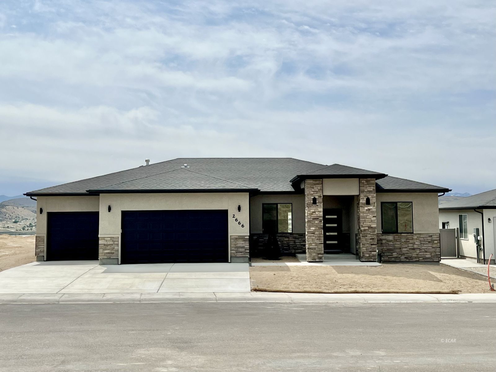 2666 Mesquite Way Property Photo 1