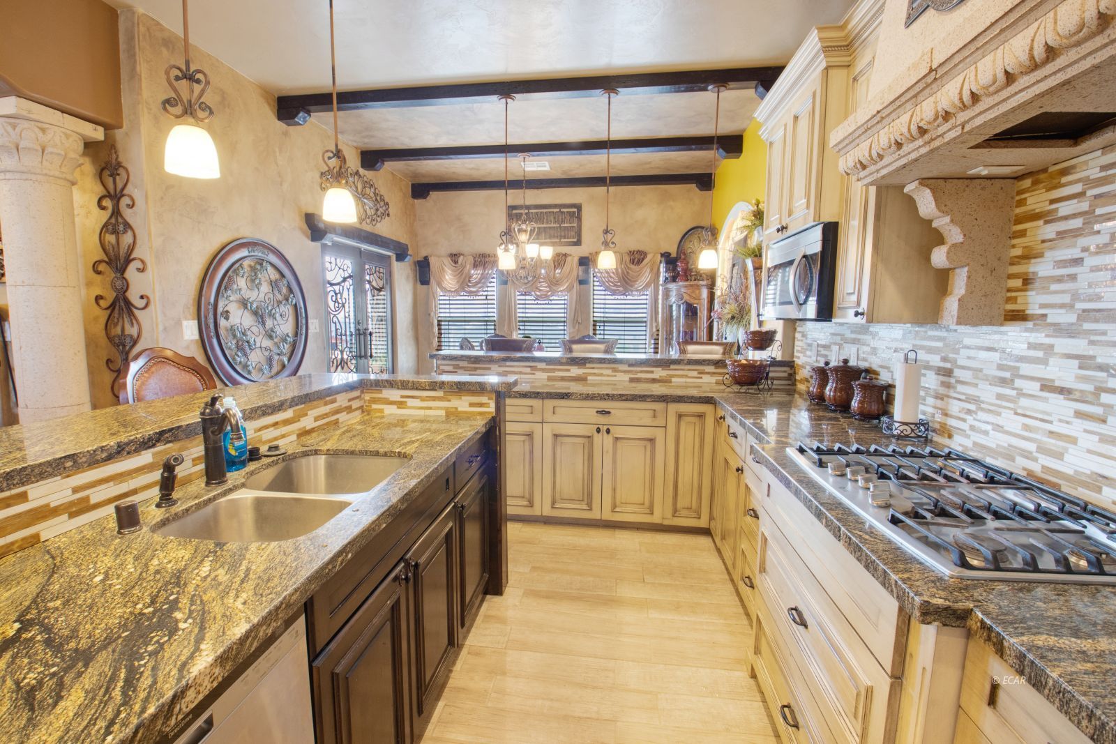 2464 Puccinelli Parkway Property Photo 4