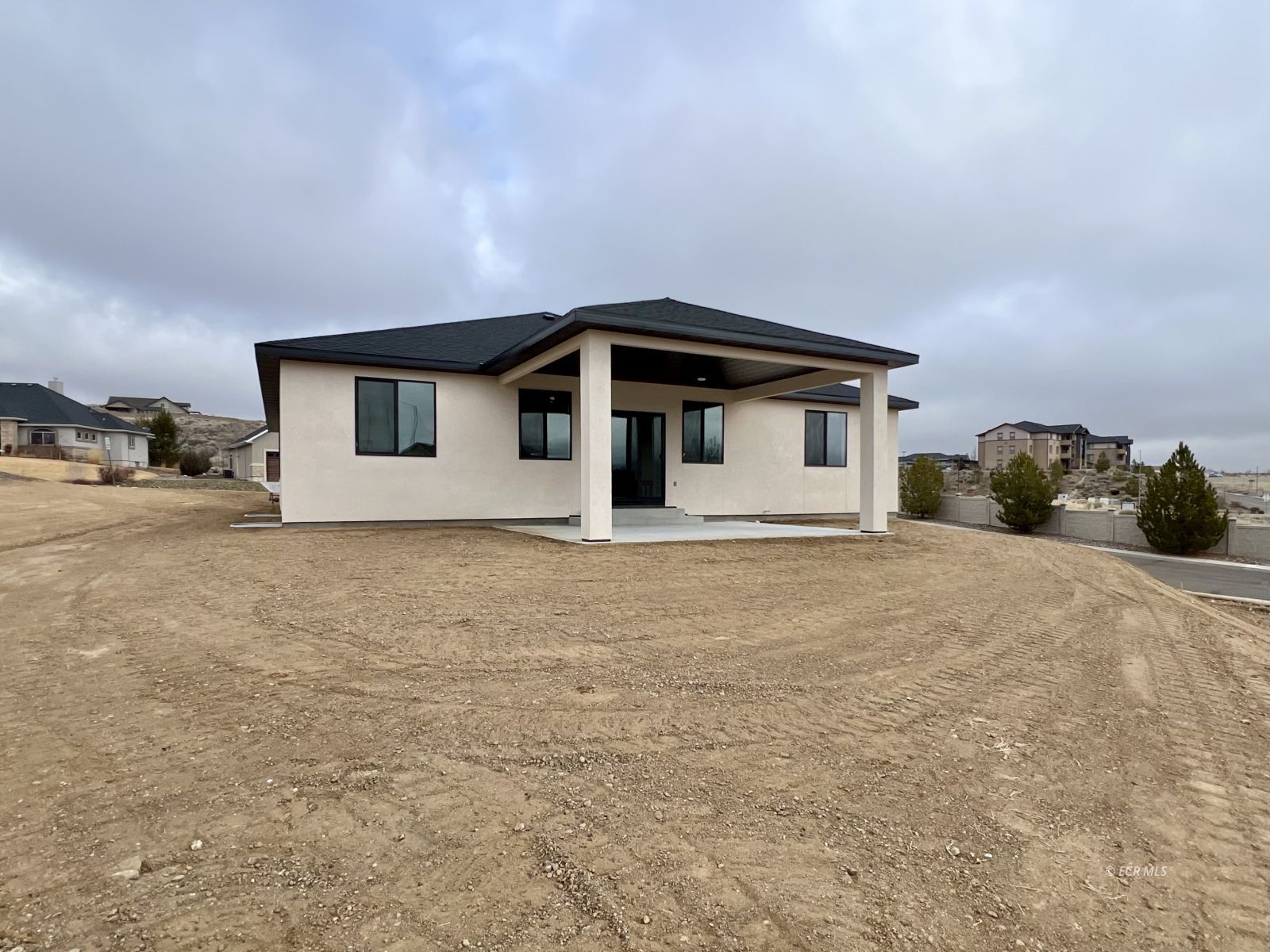 201 Palmers Court Property Photo 29