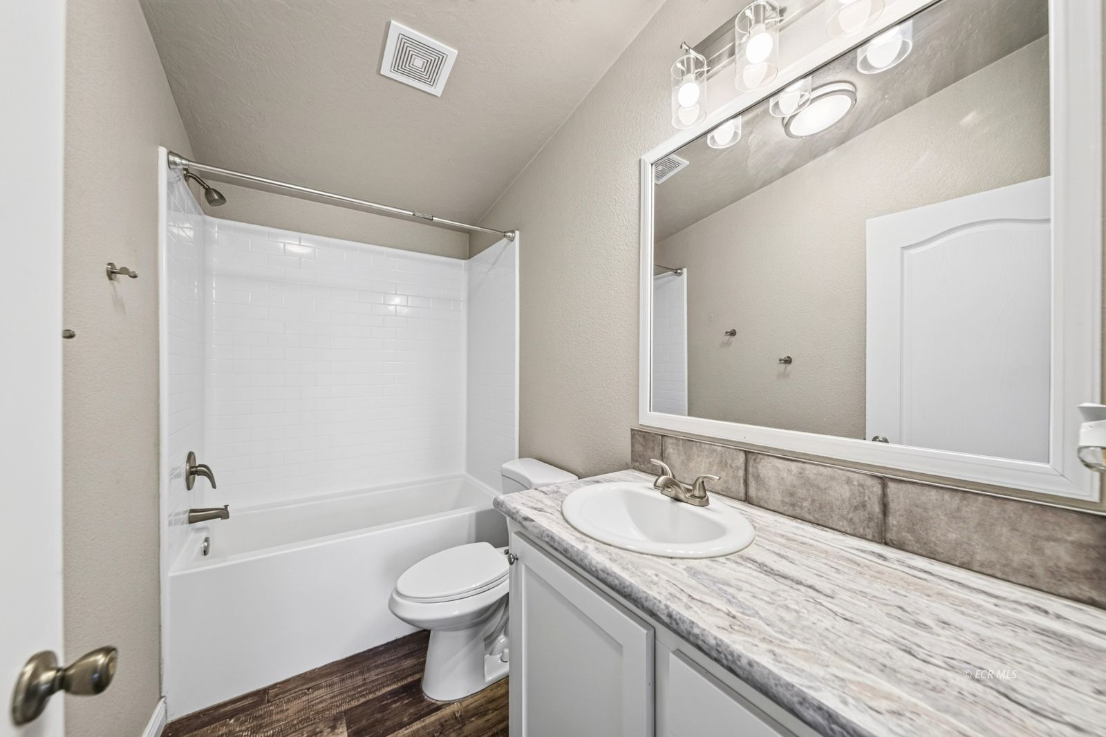 1019 Meadow View Drive Property Photo 26