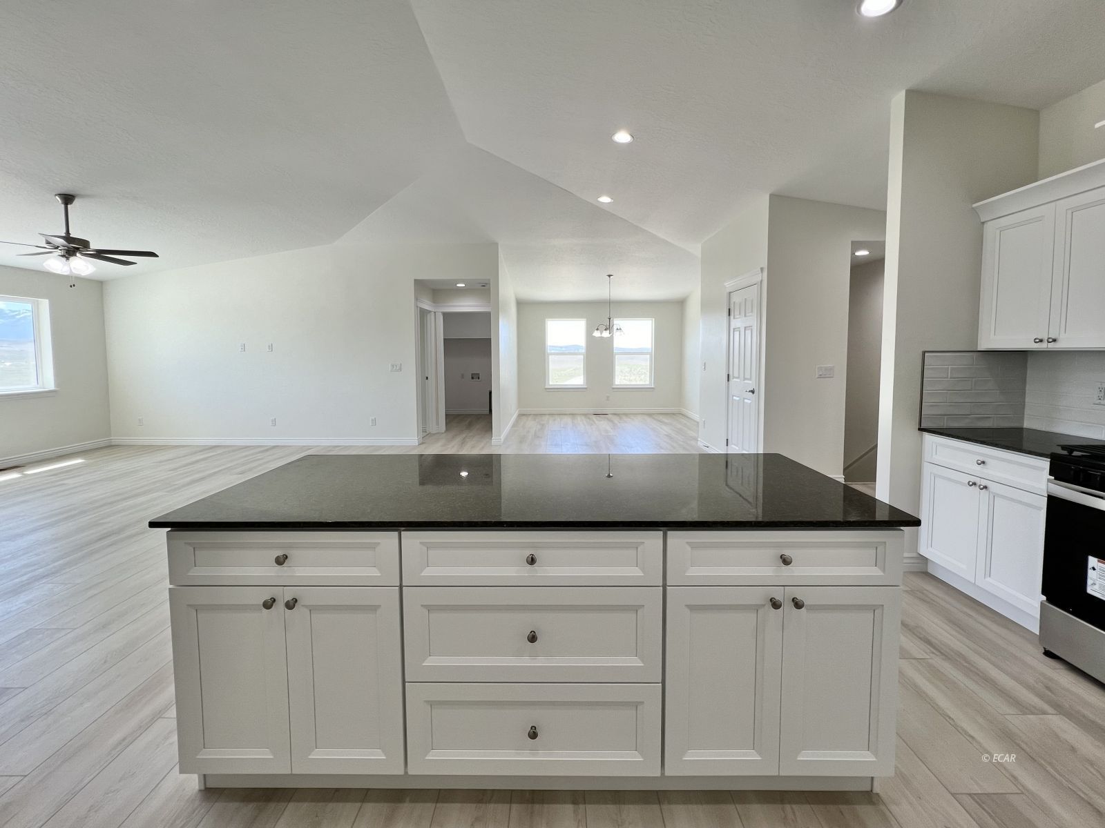 298 Diamond Ridge Drive Property Photo 10