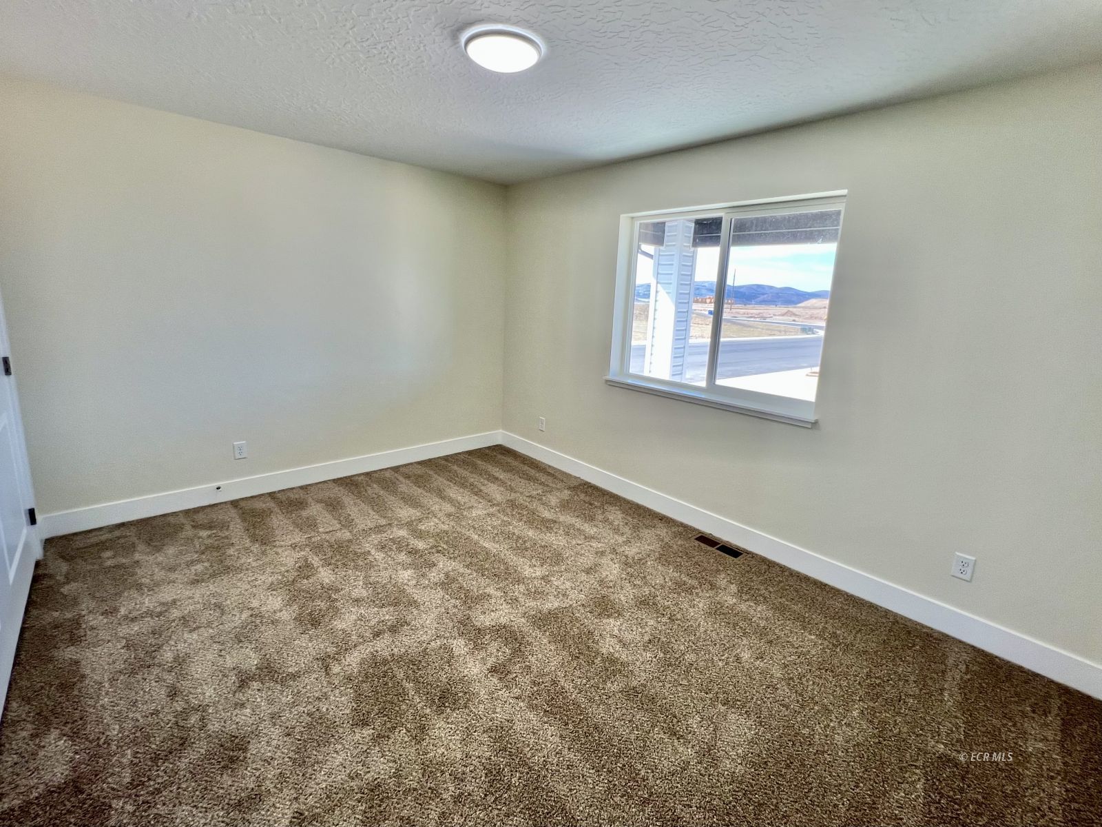 4449 York Boulevard Property Photo 14