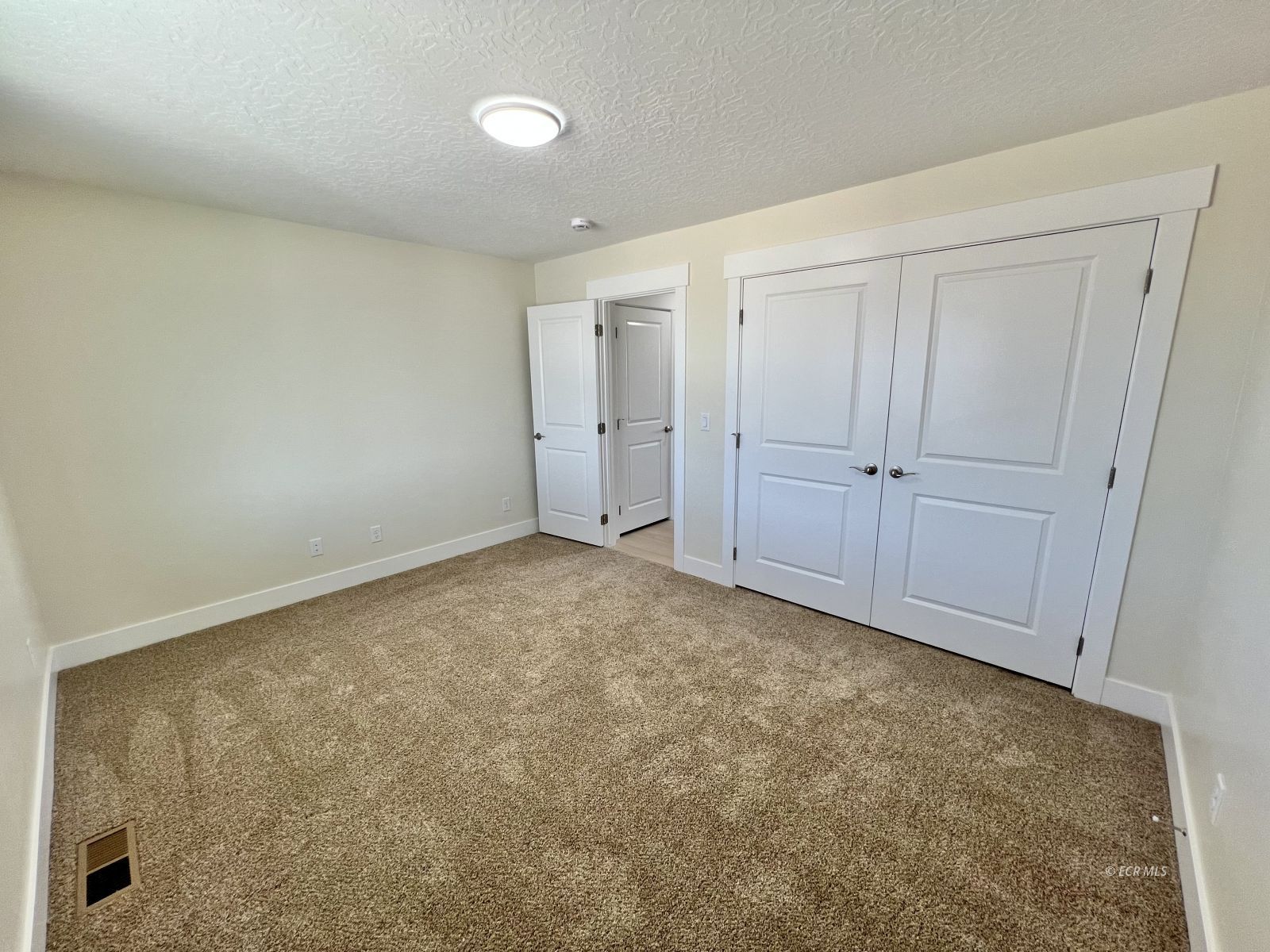 4449 York Boulevard Property Photo 15