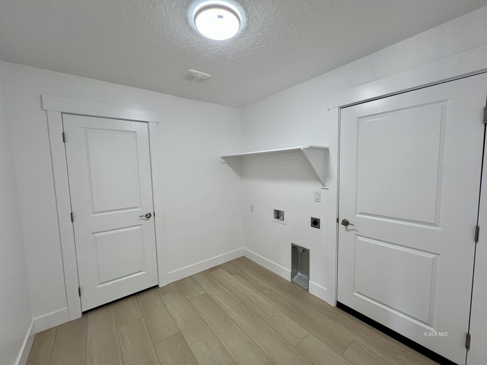 4449 York Boulevard Property Photo 16