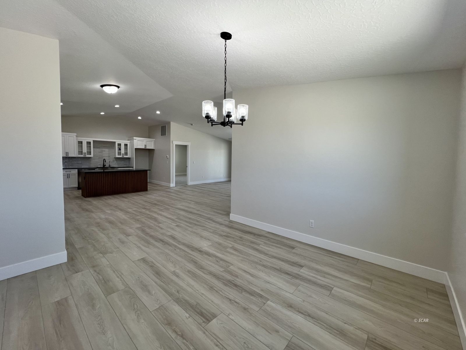 4331 Campbell Road Property Photo 12