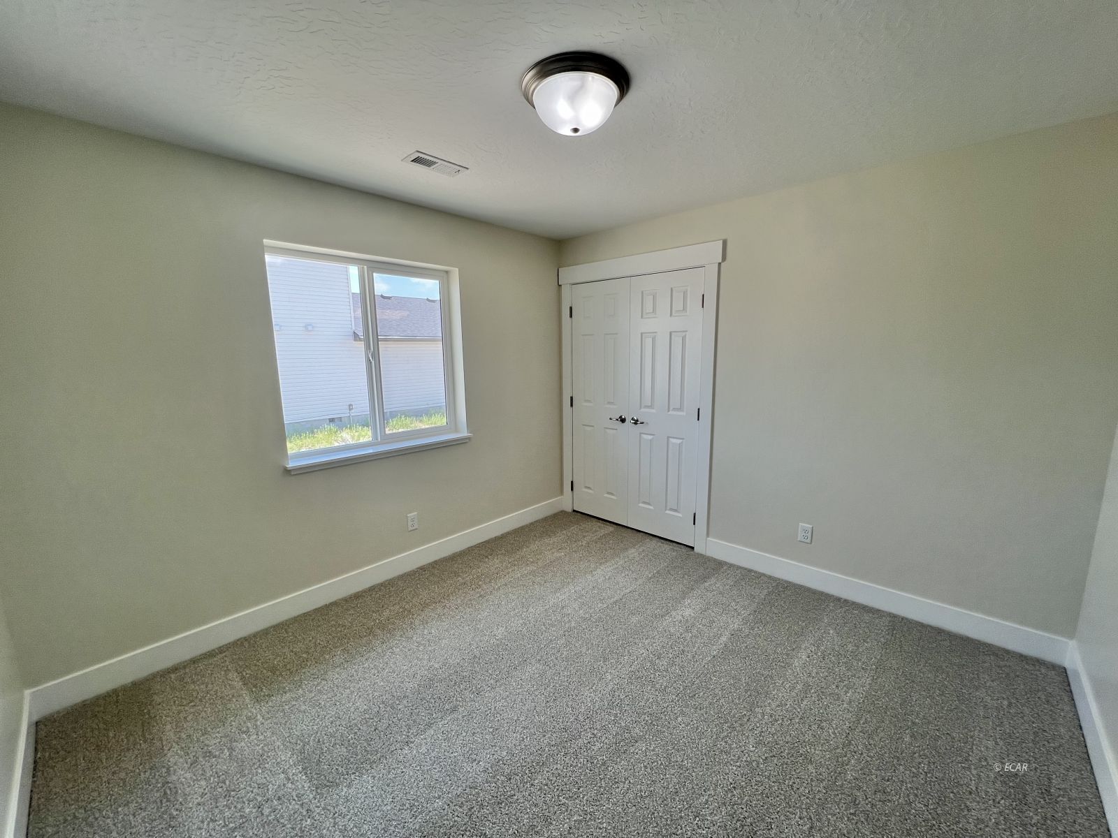 4311 Windsor Avenue Property Photo 12