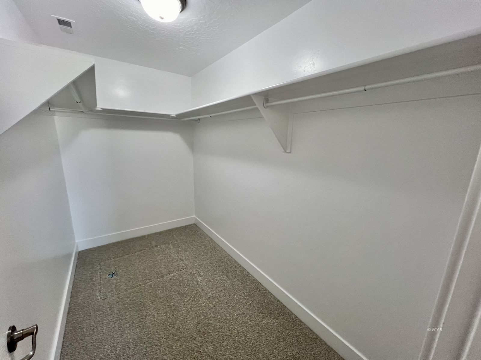 4311 Windsor Avenue Property Photo 22