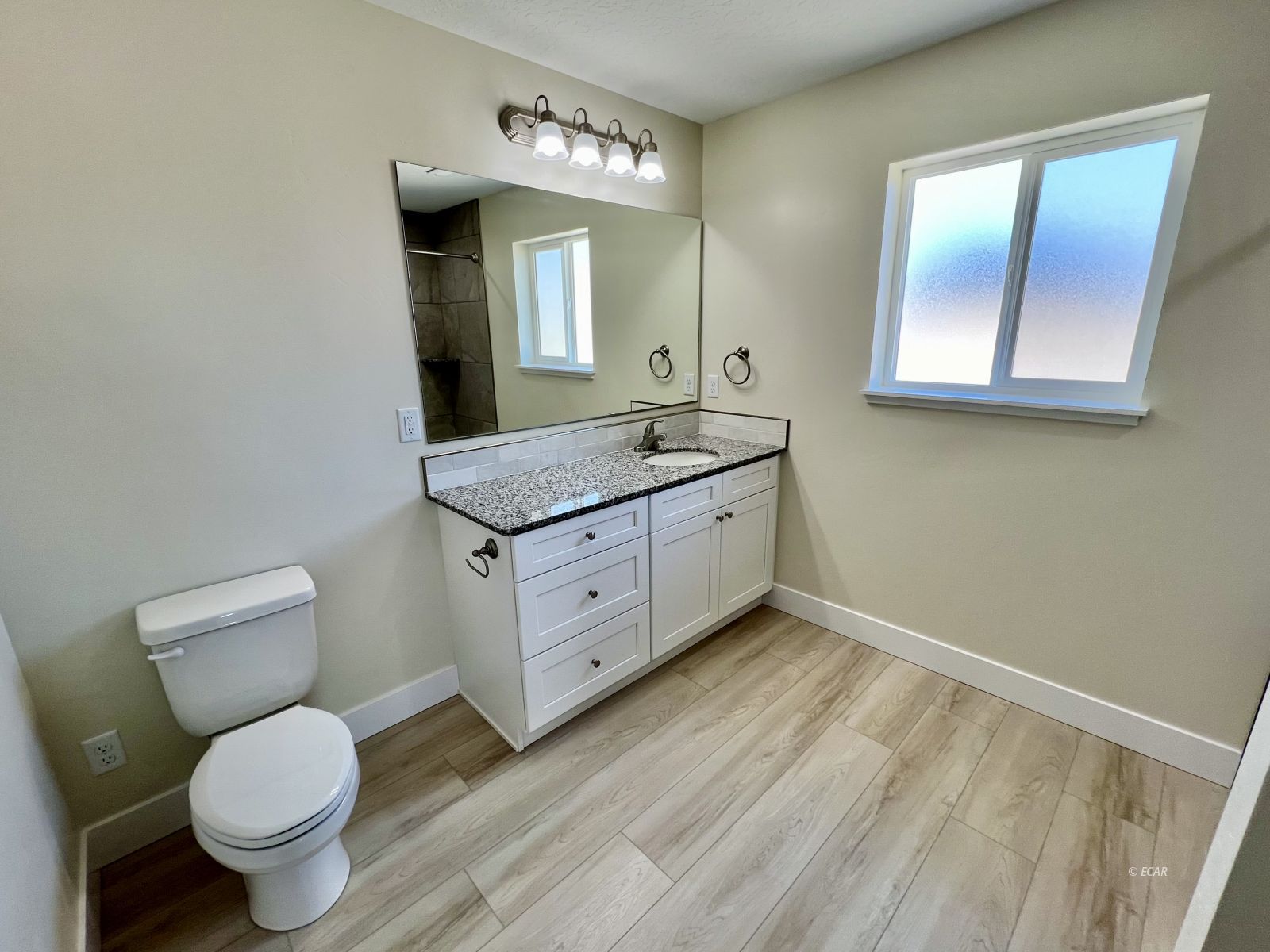 4311 Windsor Avenue Property Photo 23