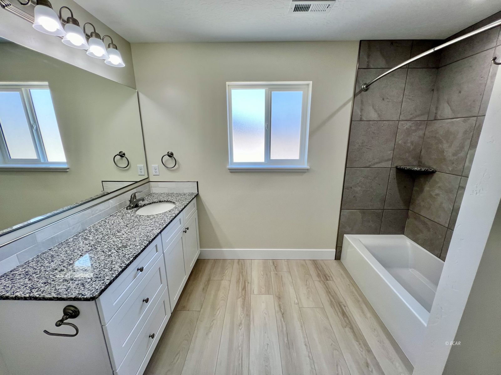 4311 Windsor Avenue Property Photo 24