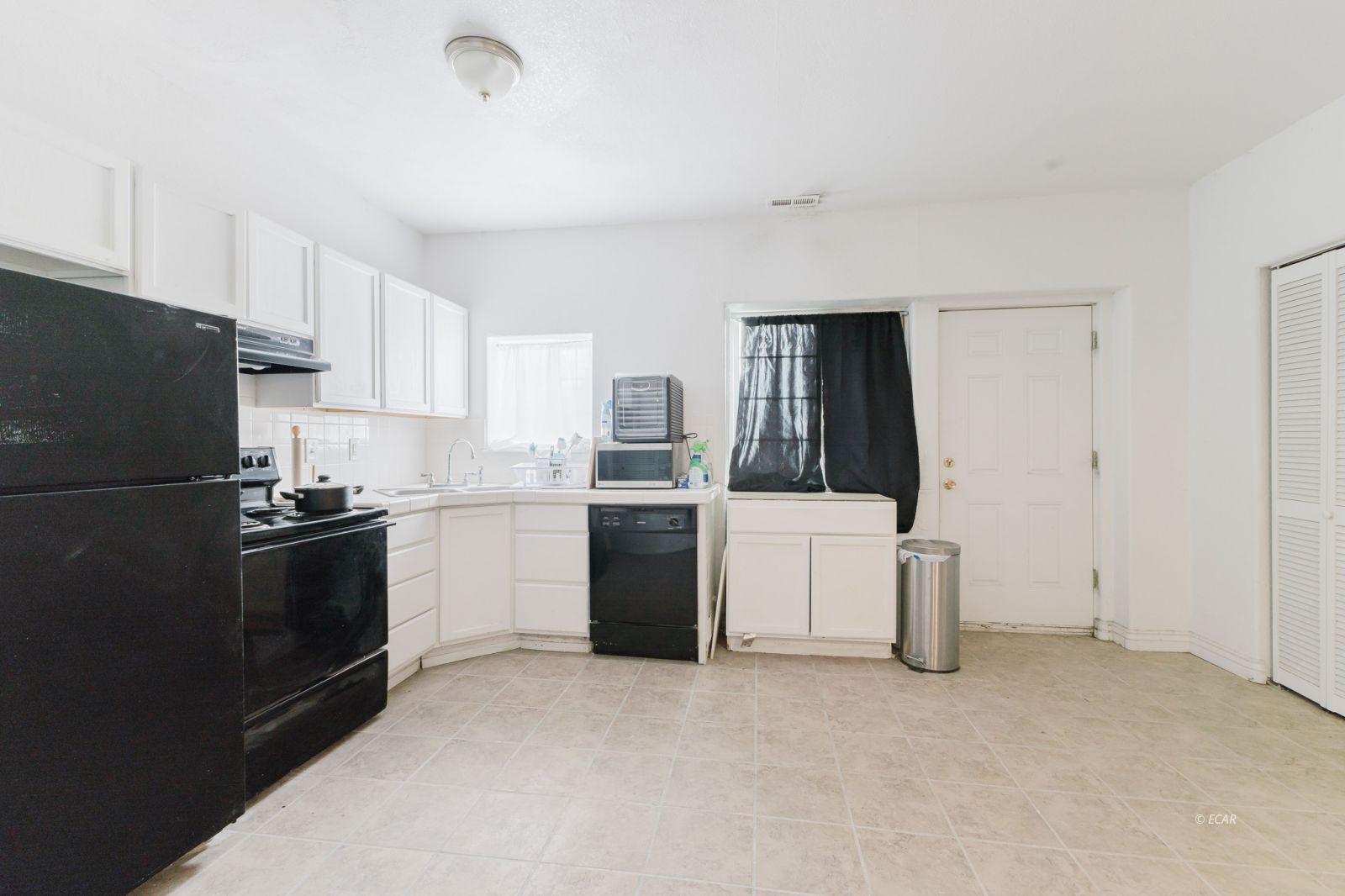 923 Bush Street Property Photo 27