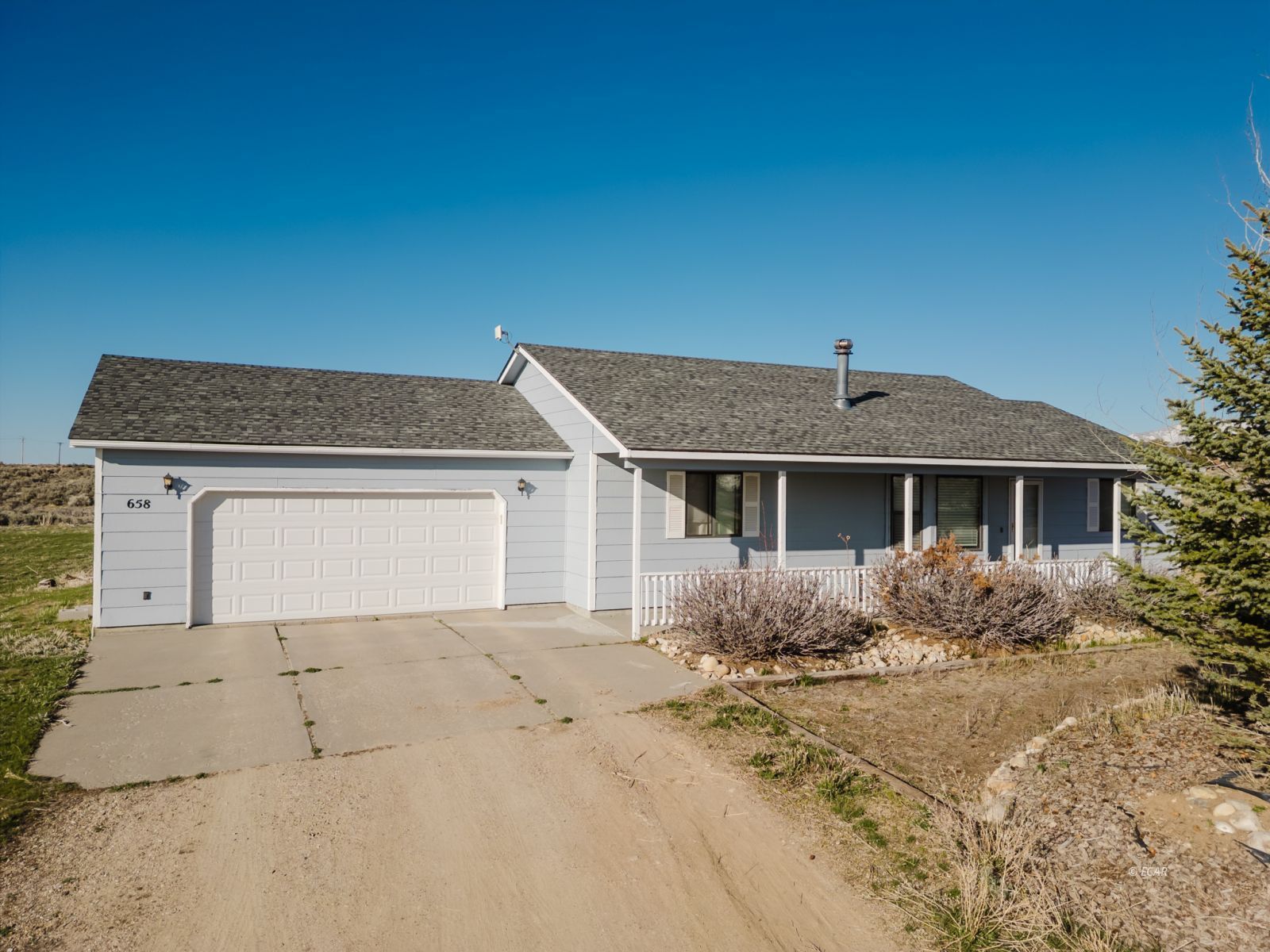 658 Willington Drive Property Photo 1