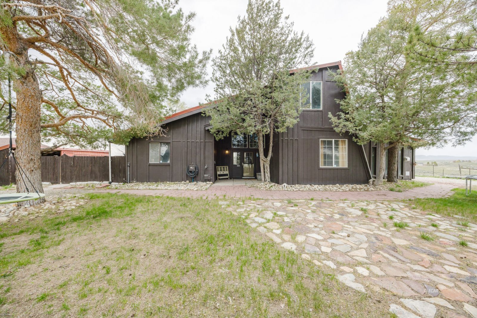 217 Country Club Parkway Property Photo 1