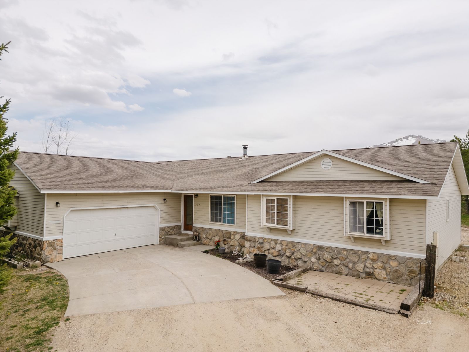 794 Willington Drive Property Photo