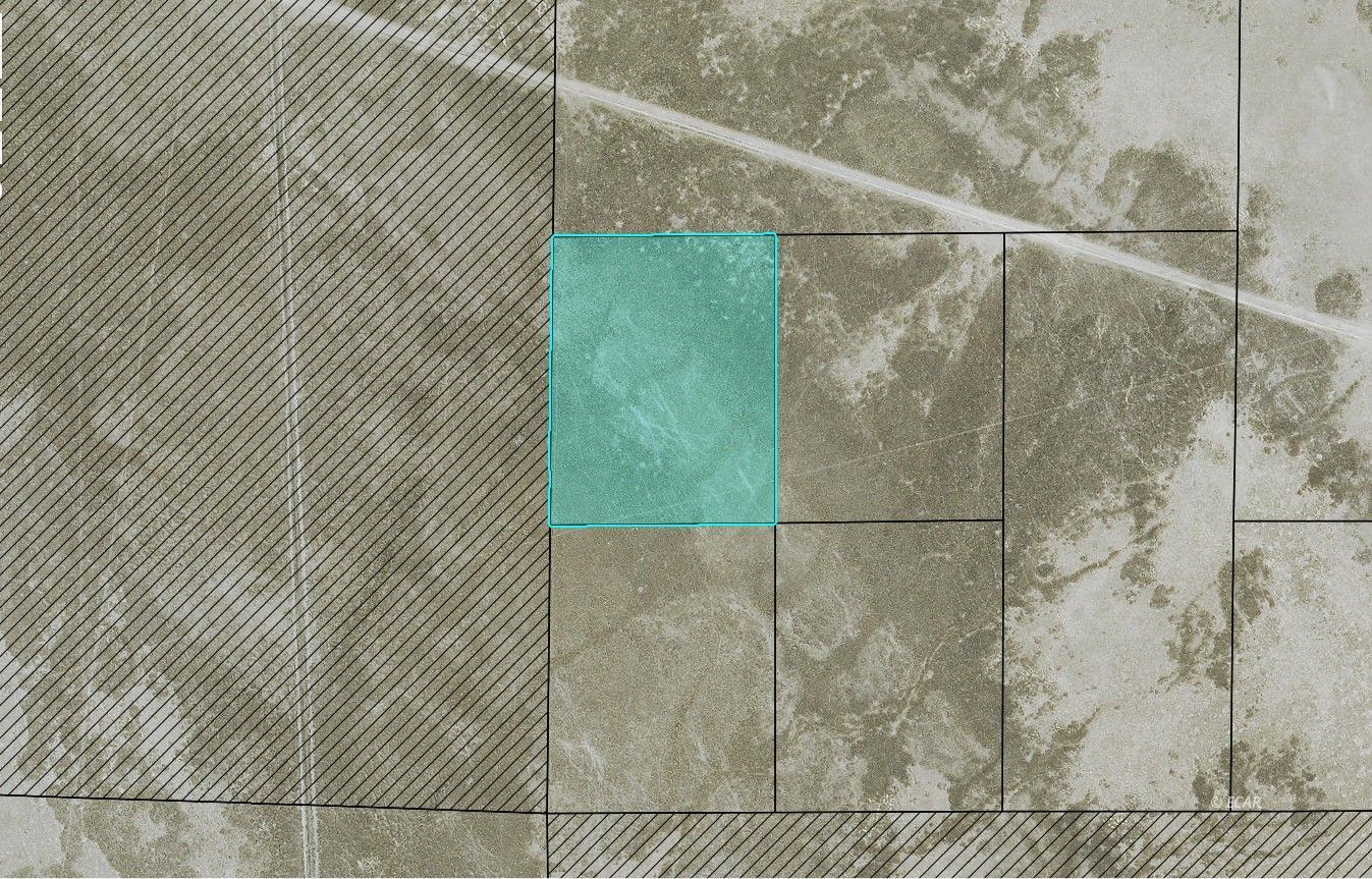 ワン Land for Sale at 0 Sec 5 Twp 35n Rge 67e Mdb&m, West