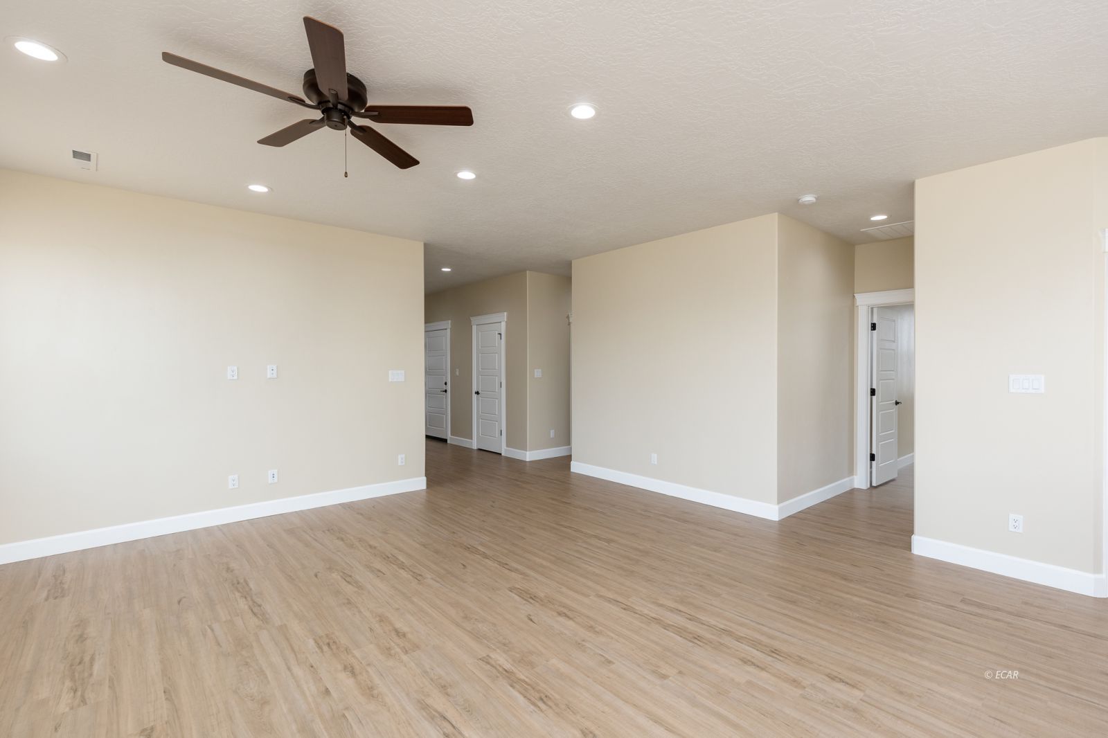 3182 Newcastle Circle Property Photo 12