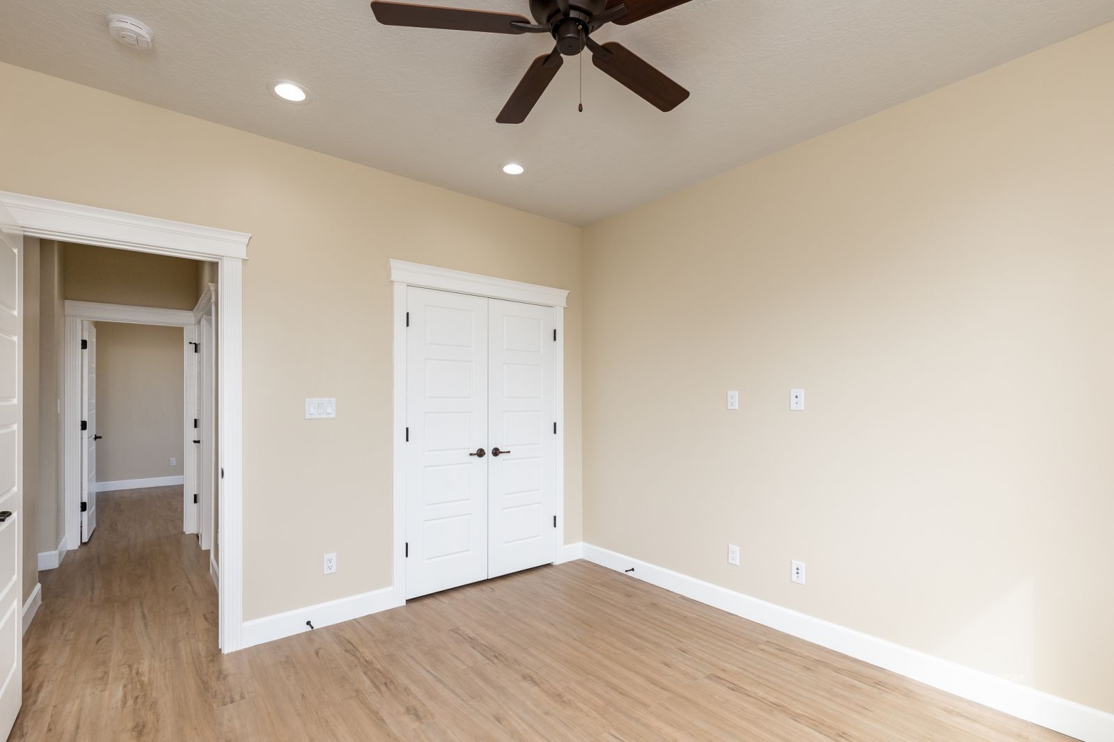3182 Newcastle Circle Property Photo 26