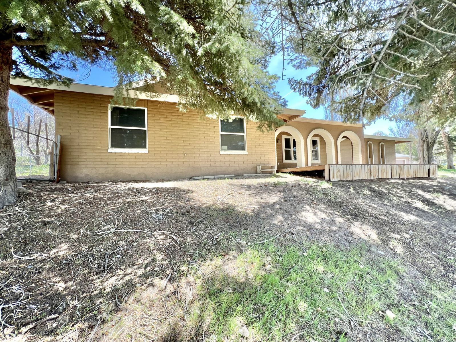 611 Spring Creek Parkway Property Photo 1