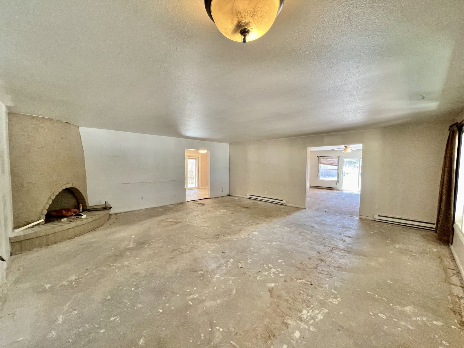 611 Spring Creek Parkway Property Photo 5