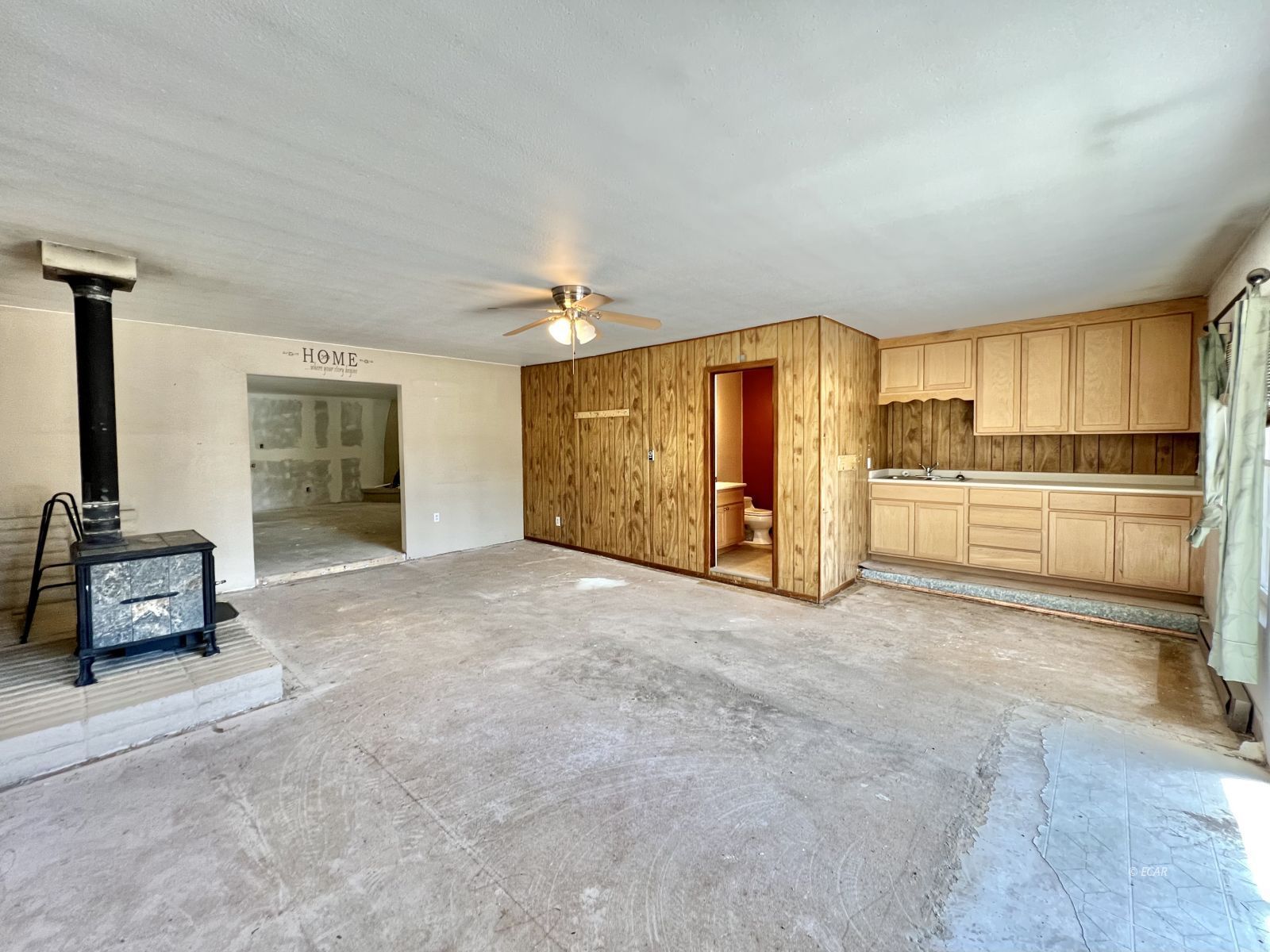 611 Spring Creek Parkway Property Photo 6