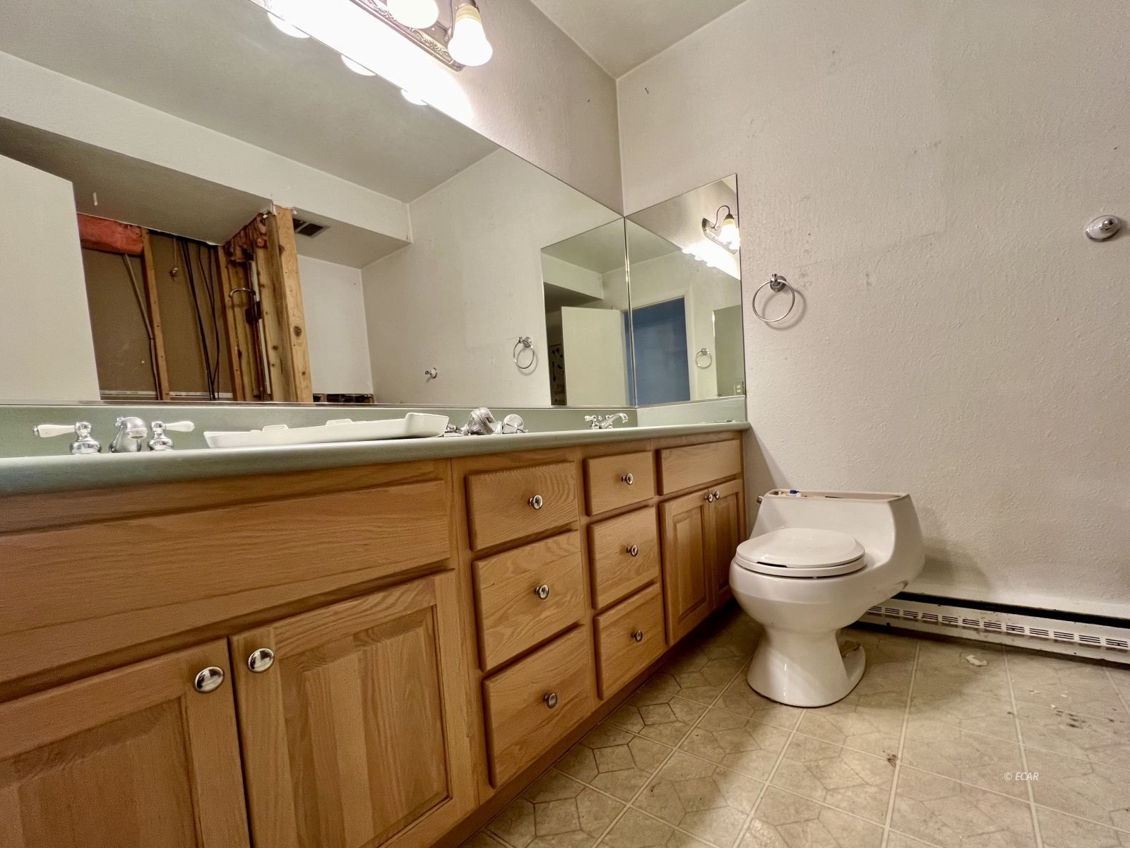 611 Spring Creek Parkway Property Photo 14