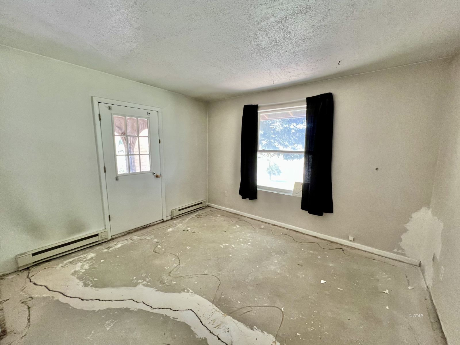 611 Spring Creek Parkway Property Photo 16