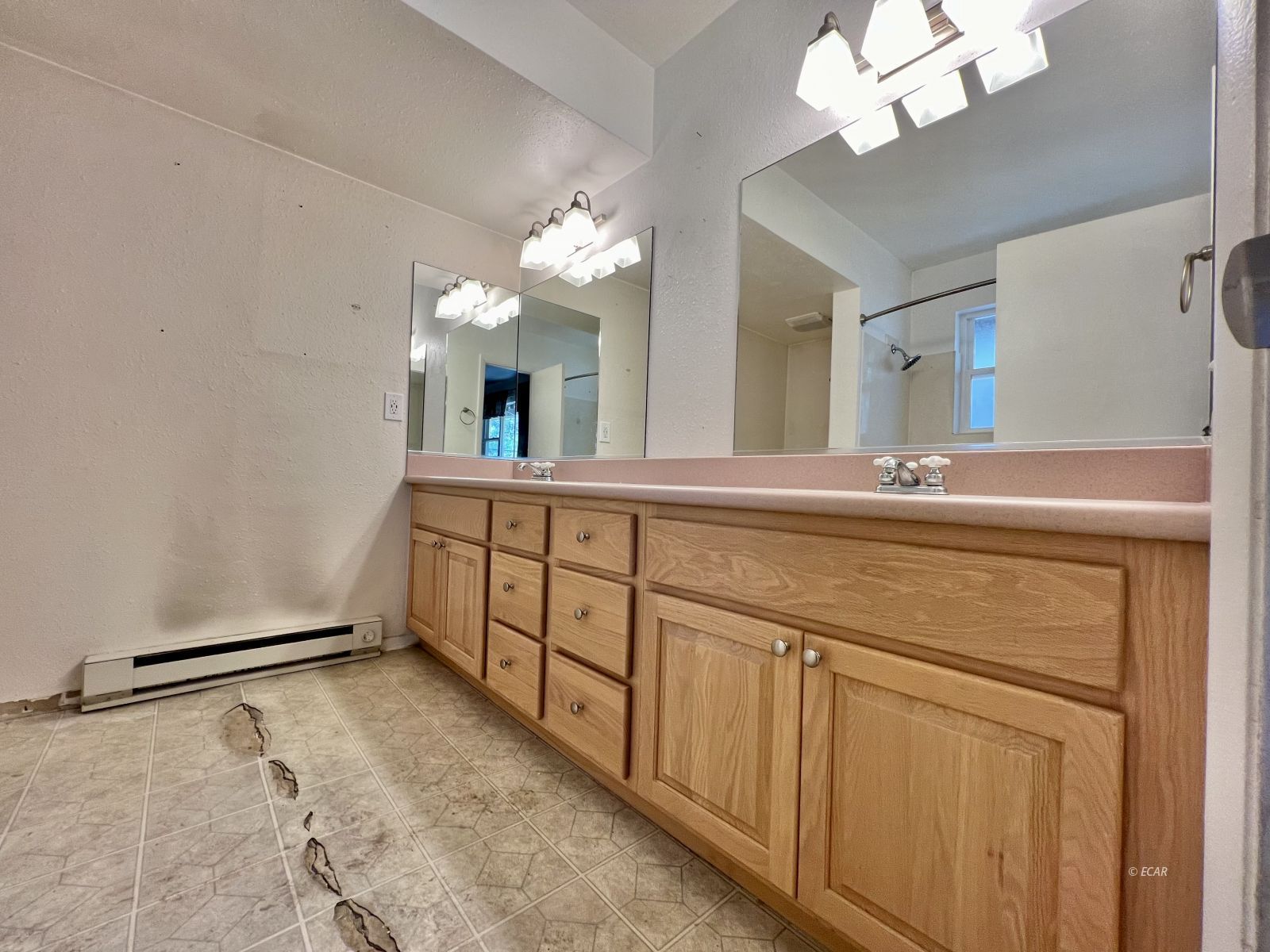 611 Spring Creek Parkway Property Photo 26