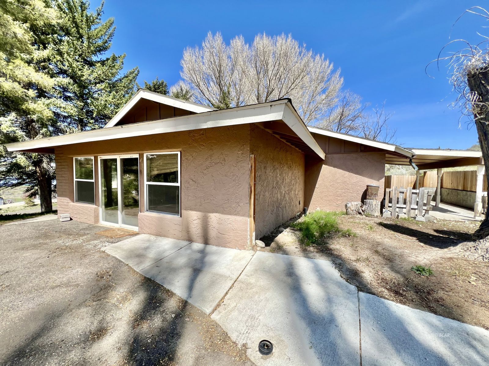 611 Spring Creek Parkway Property Photo 40