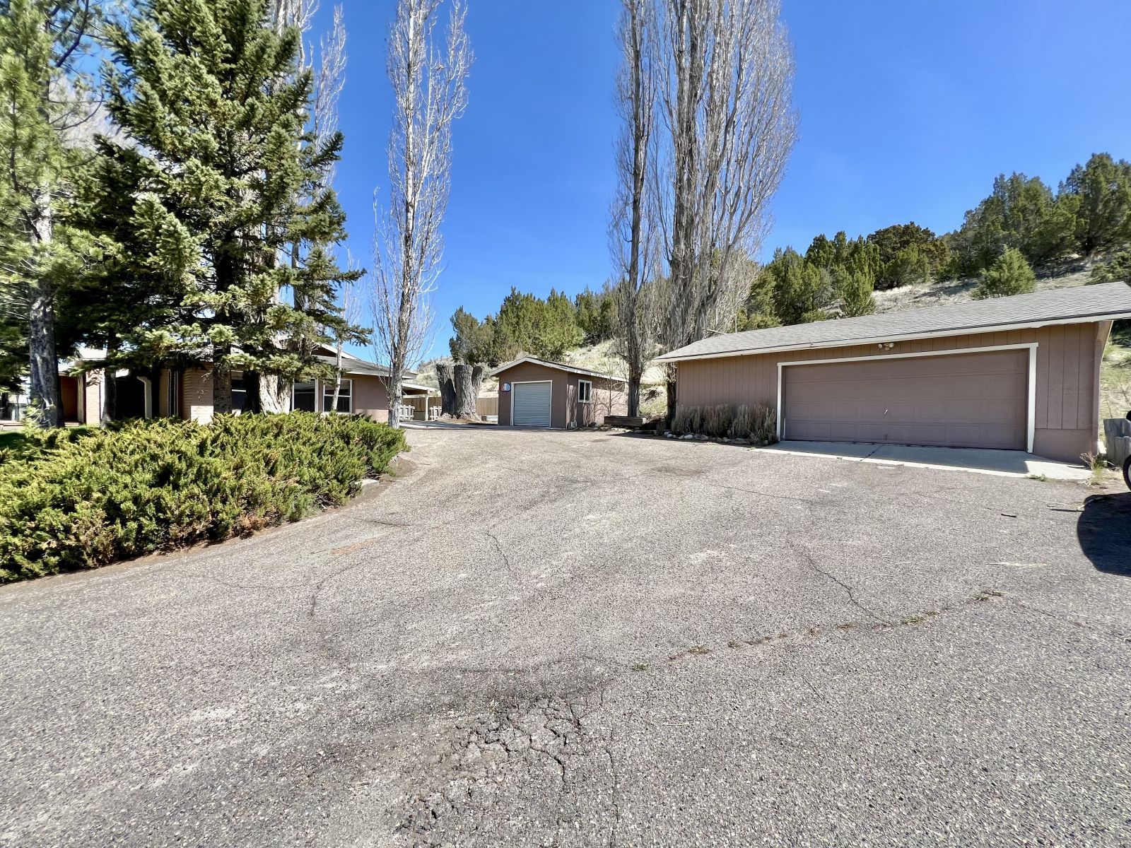 611 Spring Creek Parkway Property Photo 42