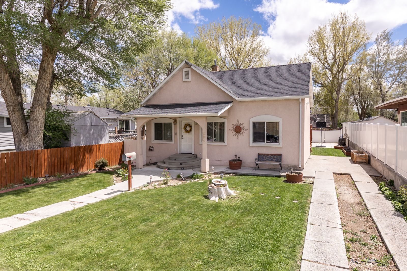 364 Maple Street Property Photo 2