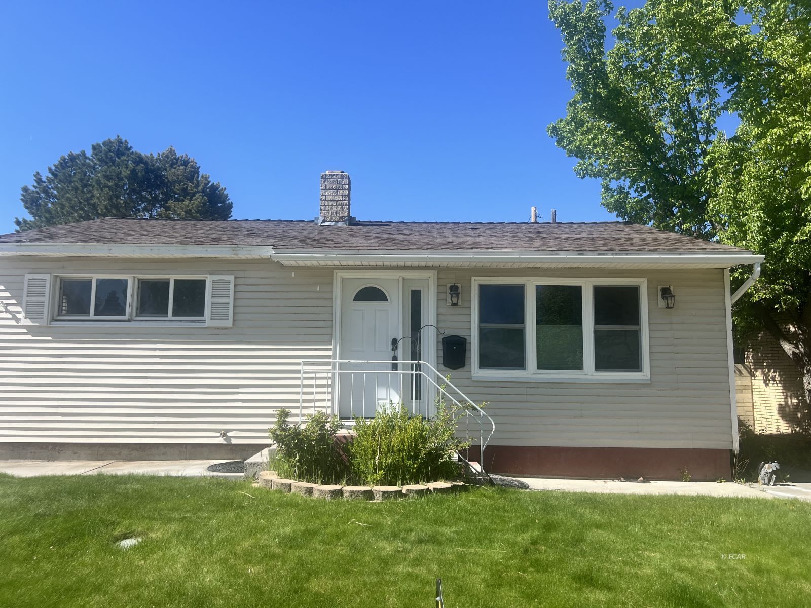 154 W Maple Street Property Photo 1