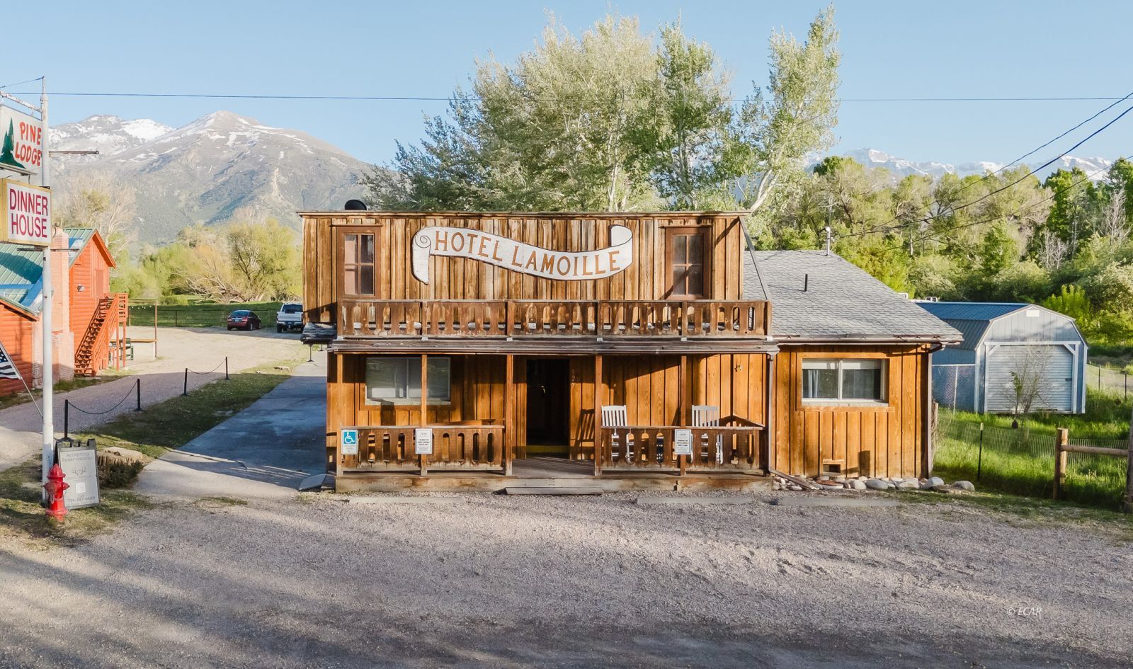 925 Lamoille Road Property Photo 1