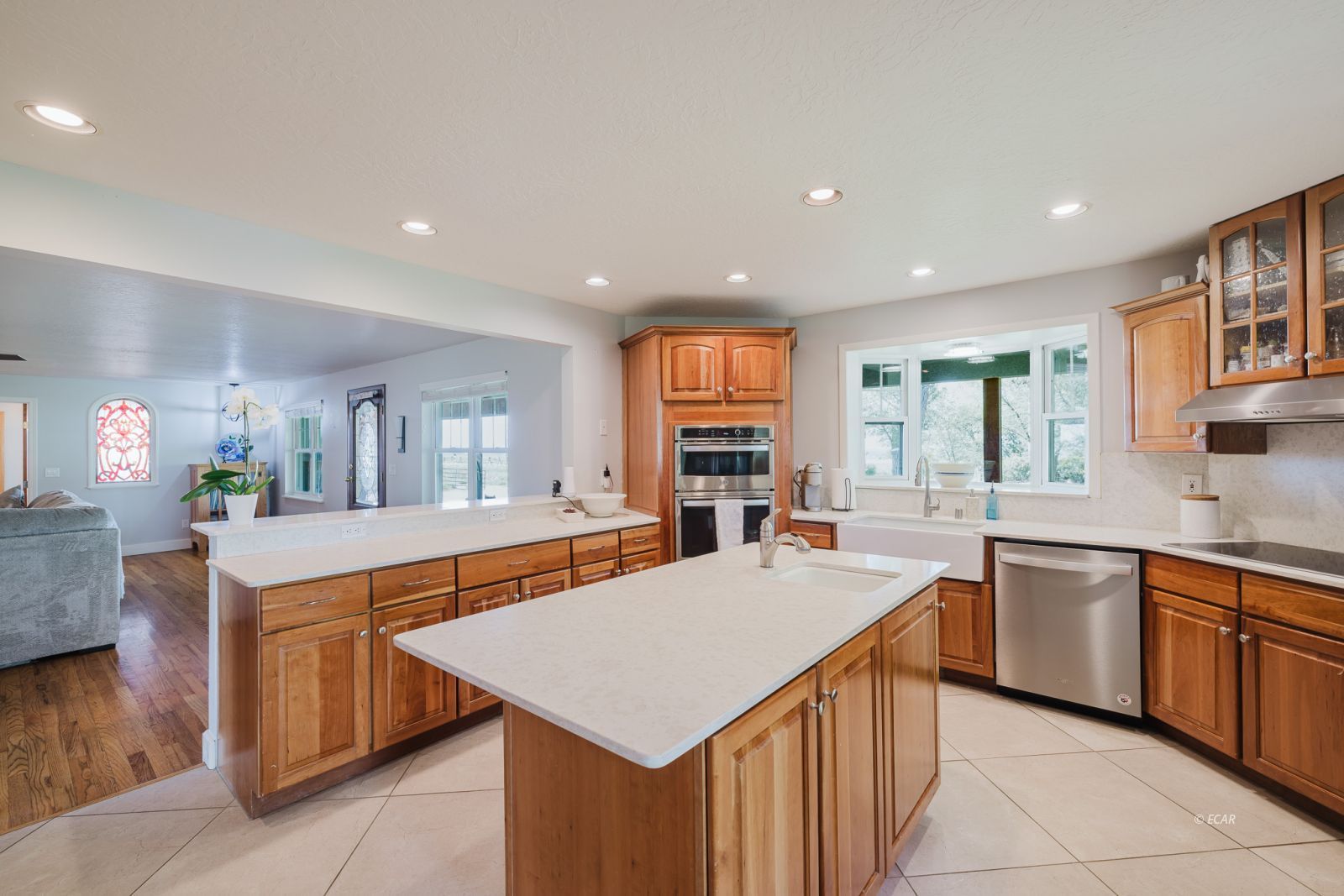 3163 Clubine Road Property Photo 7