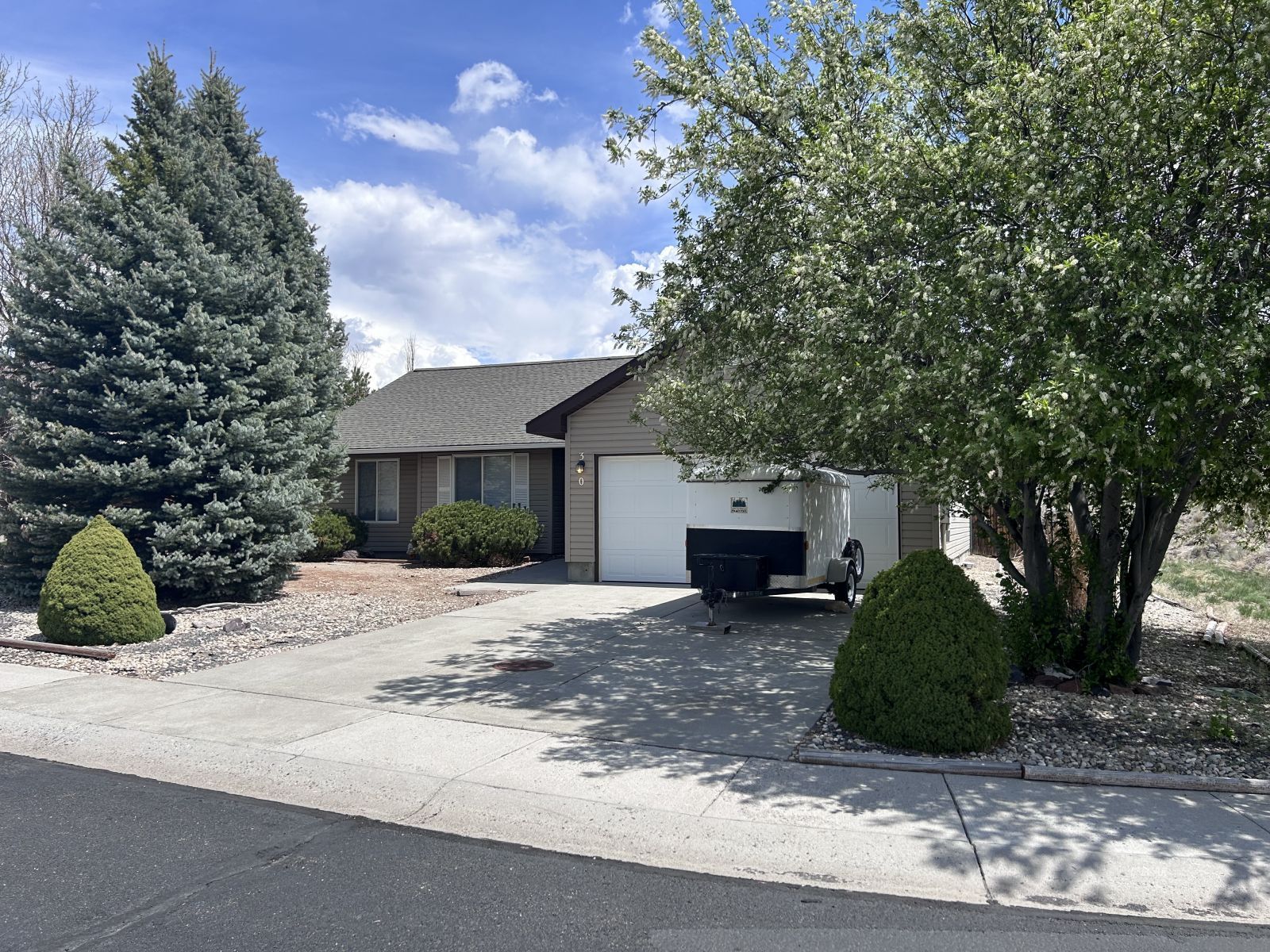 380 Double Down Circle Property Photo 1