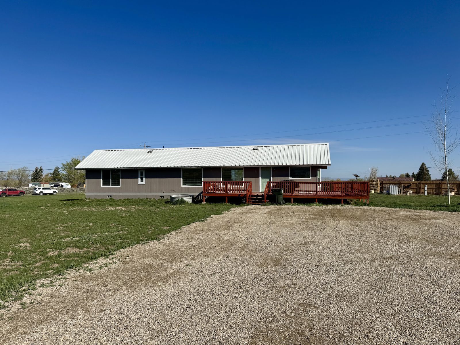 201 Broken Arrow Lane Property Photo 4