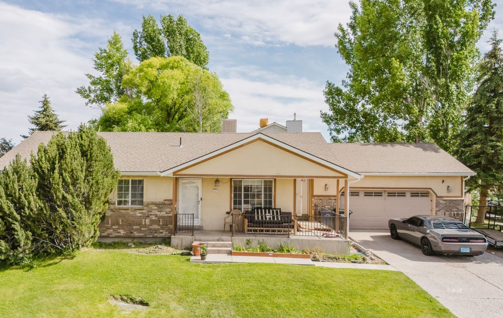 229 Rolling Hills Drive Property Photo 4