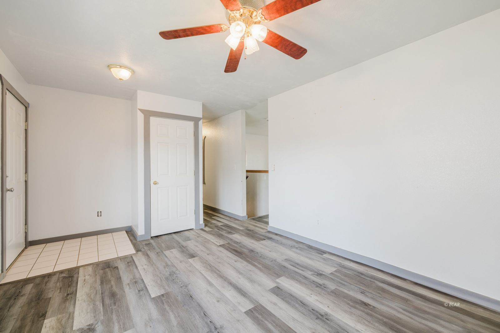 229 Rolling Hills Drive Property Photo 8