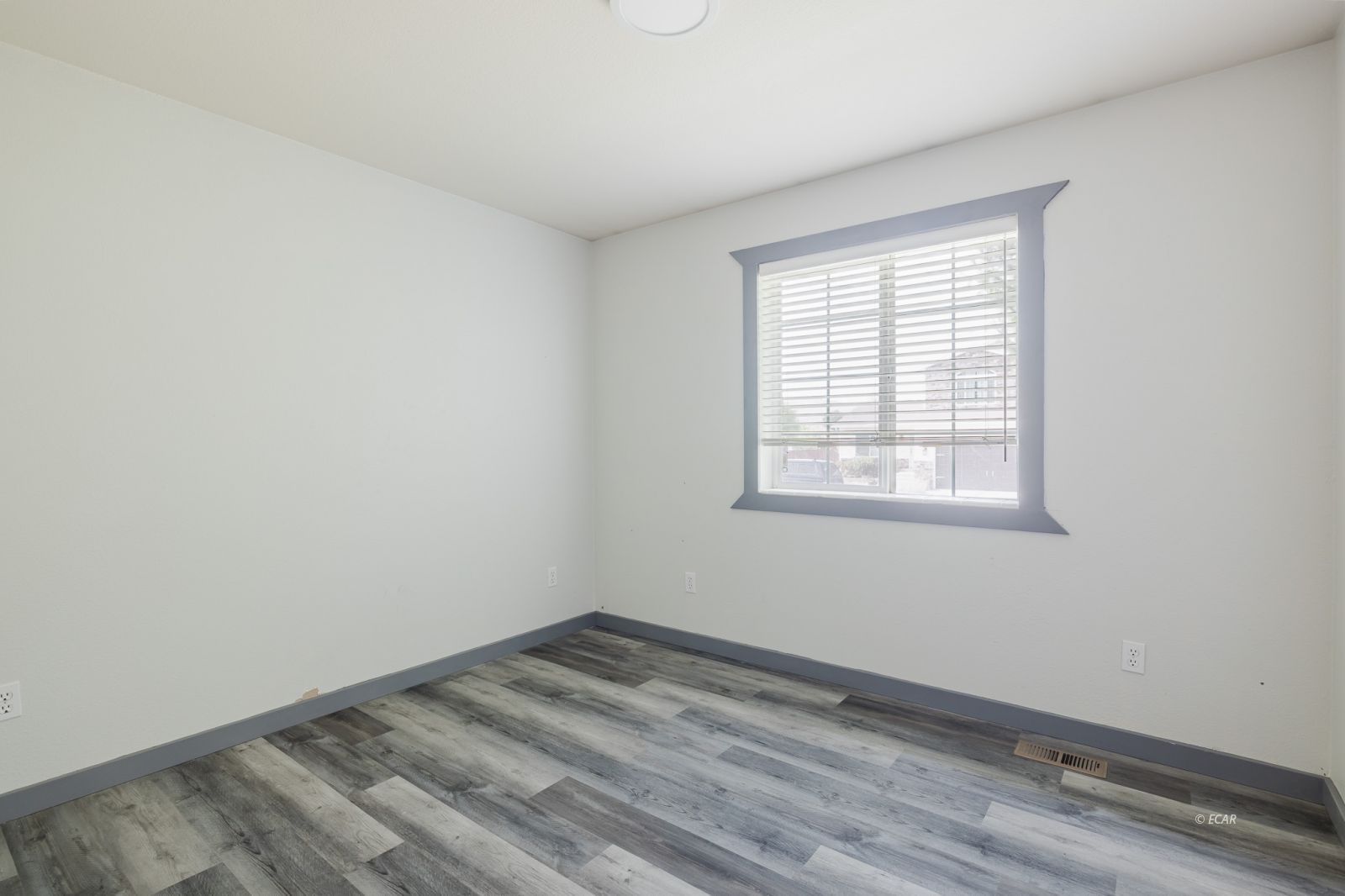 229 Rolling Hills Drive Property Photo 28